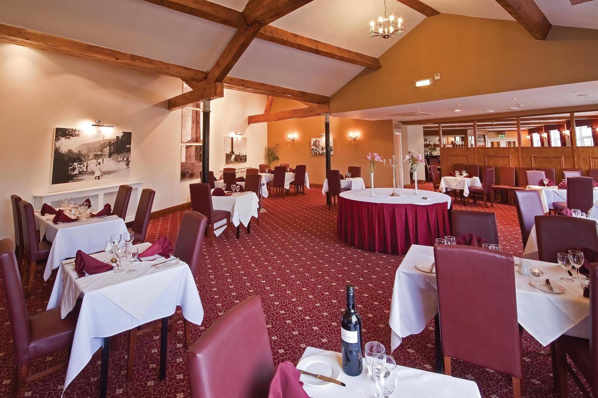 Bury Ramsbottom Old Mill Hotel And Leisure Club Ресторант снимка
